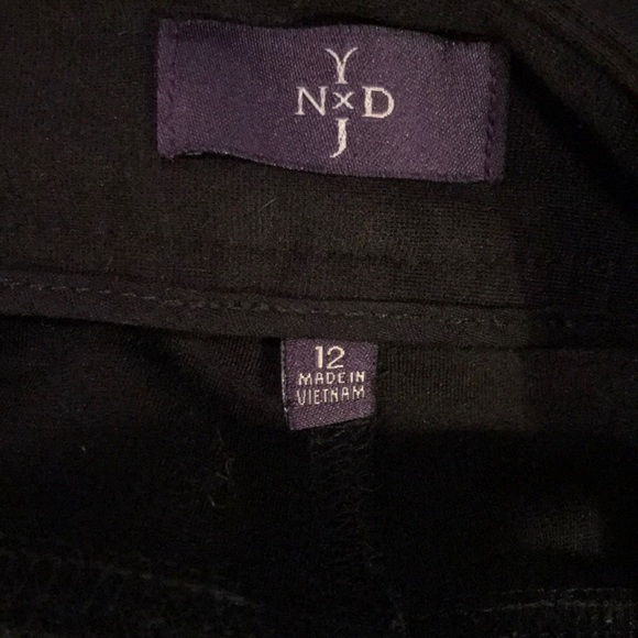 ⬇️PROFESSIONAL BLACK DRESS PANTS WITH DETAIL - Picture 3 of 4